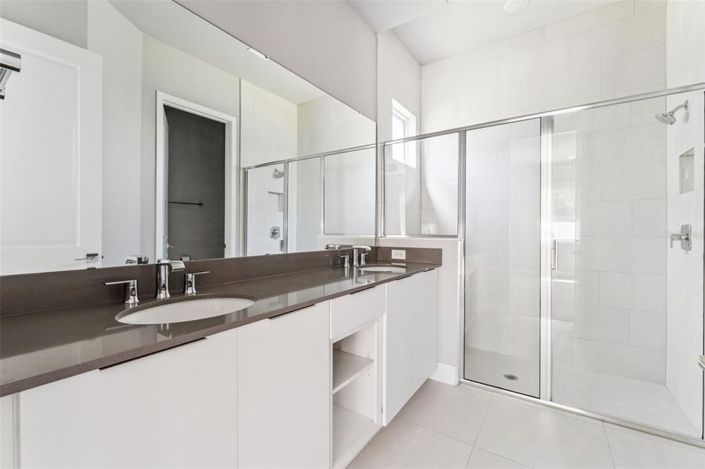 Image No.21-Propriété de 3 chambres à vendre à Reunion