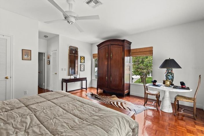 Image No.19-Propriété de 2 chambres à vendre à Sarasota