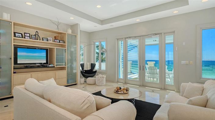 Image No.23-6 Bed Property for sale