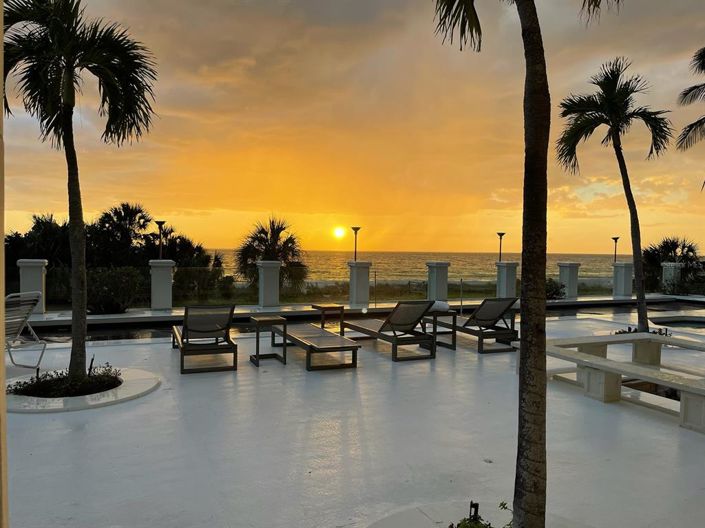 Image No.4-6 Bed Property for sale