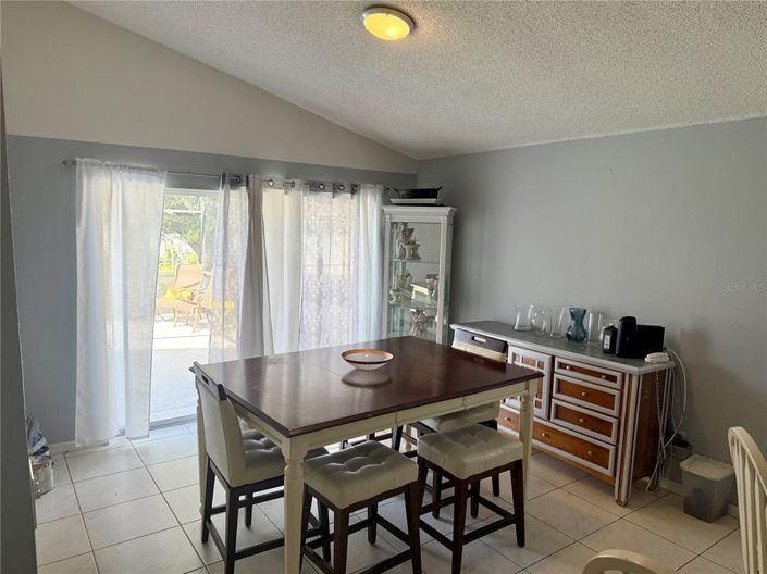 Image No.5-Propriété de 4 chambres à vendre à Davenport