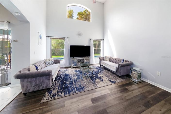 Image No.7-Propriété de 5 chambres à vendre à Kissimmee