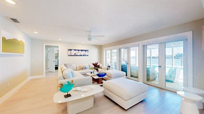 Image No.17-4 Bed Property for sale