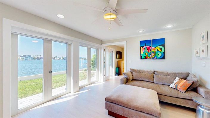 Image No.28-4 Bed Property for sale