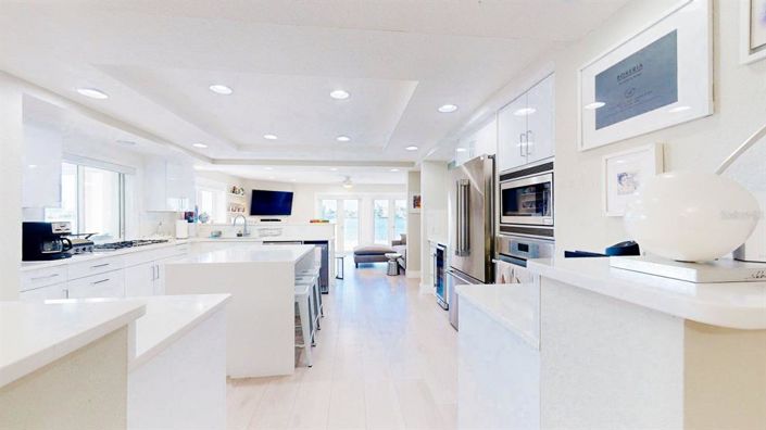 Image No.3-4 Bed Property for sale