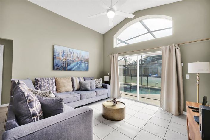 Image No.11-Propriété de 5 chambres à vendre à Kissimmee