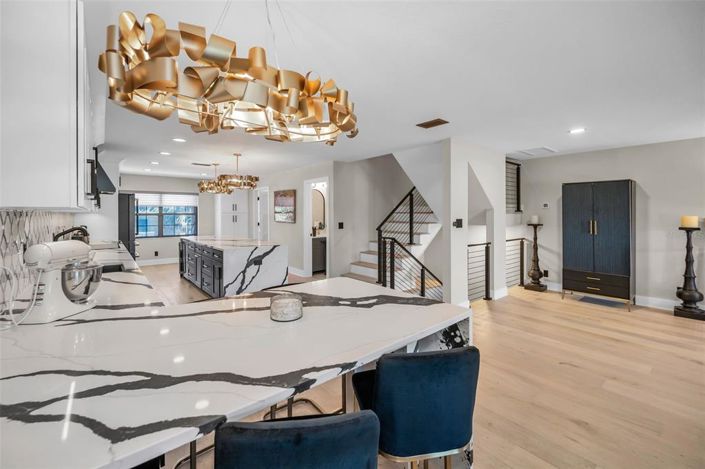 Image No.10-3 Bed Property for sale