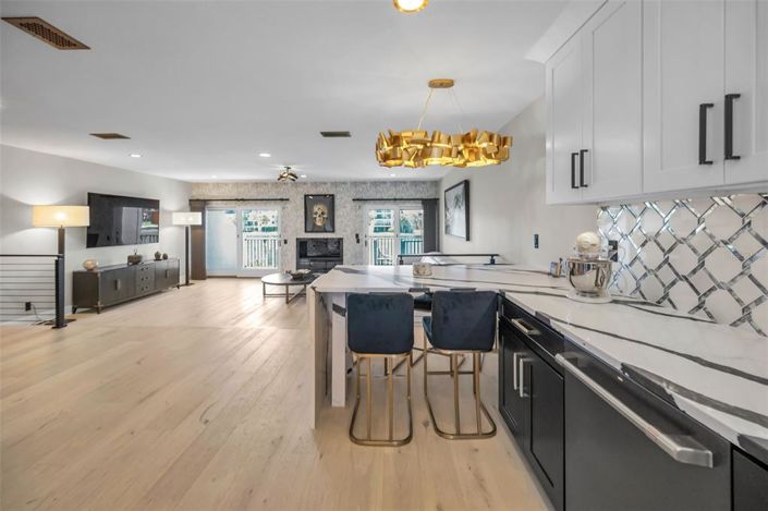 Image No.11-3 Bed Property for sale