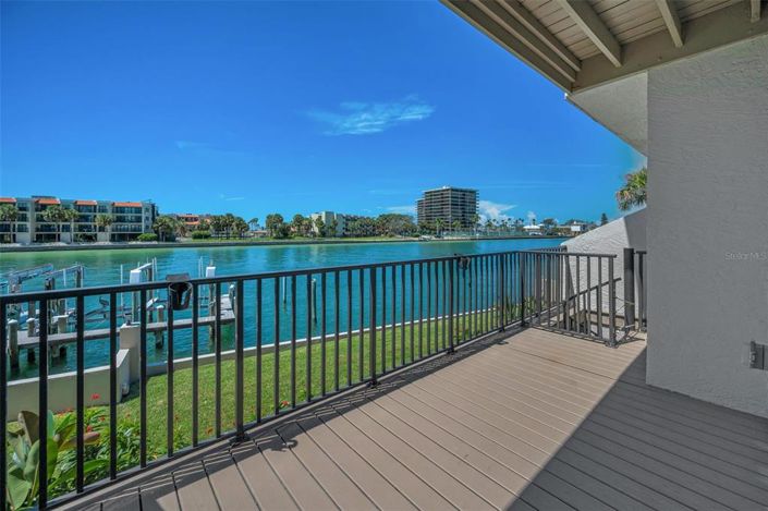 Image No.17-3 Bed Property for sale