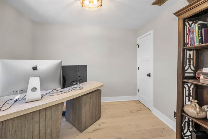 Image No.20-3 Bed Property for sale