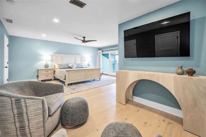 Image No.26-3 Bed Property for sale