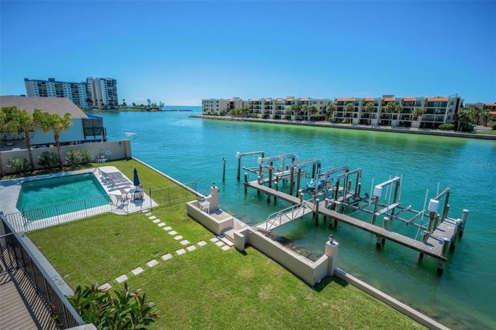 Image No.3-3 Bed Property for sale