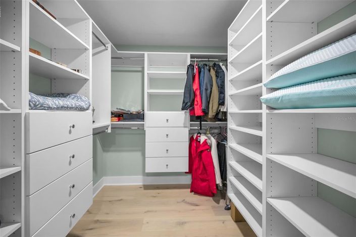 Image No.33-3 Bed Property for sale