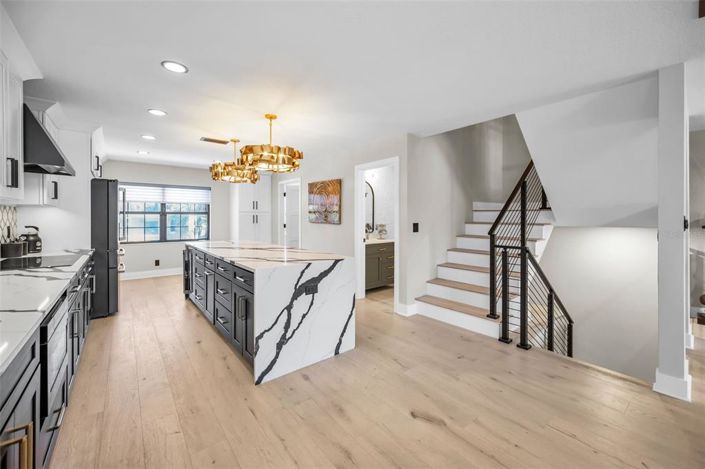 Image No.8-3 Bed Property for sale