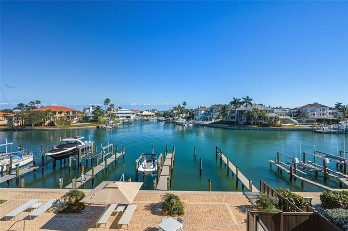 Image No.2-Propriété de 4 chambres à vendre à Floride