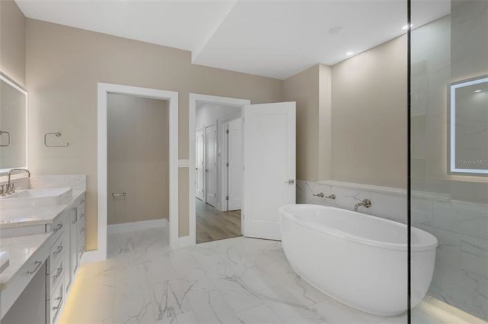 Image No.41-Propriété de 4 chambres à vendre à Floride