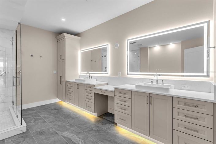 Image No.32-4 Bed Property for sale