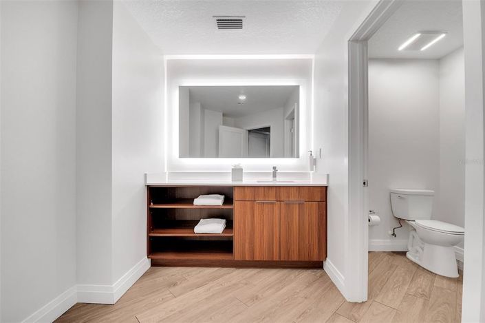 Image No.27-Propriété de 2 chambres à vendre à Winter Garden