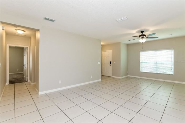 Image No.4-Propriété de 4 chambres à vendre à Davenport