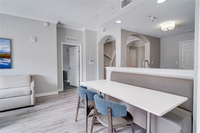 Image No.6-Propriété de 2 chambres à vendre à Winter Garden