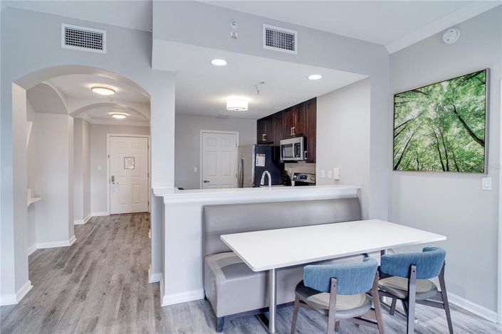 Image No.8-Propriété de 2 chambres à vendre à Winter Garden