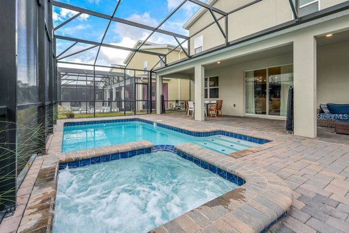 Image No.6-8 Bed Property for sale