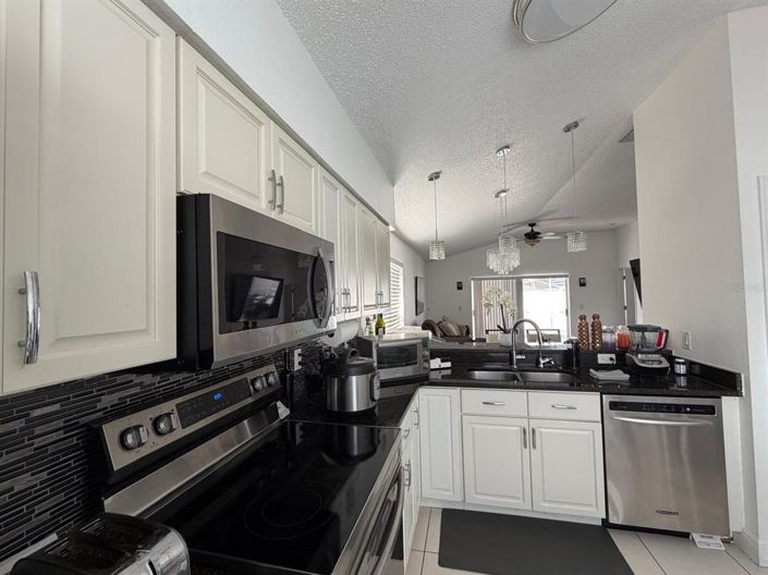 Image No.5-Propriété de 3 chambres à vendre à Kissimmee