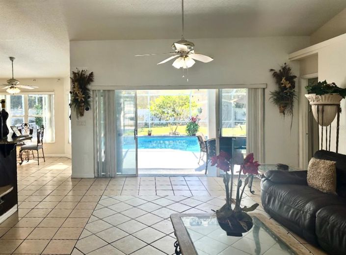 Image No.7-Propriété de 4 chambres à vendre à Kissimmee