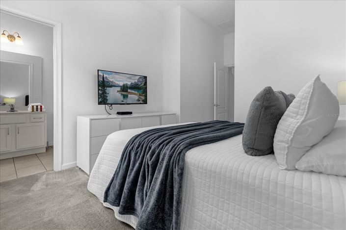 Image No.14-12 Bed Property for sale