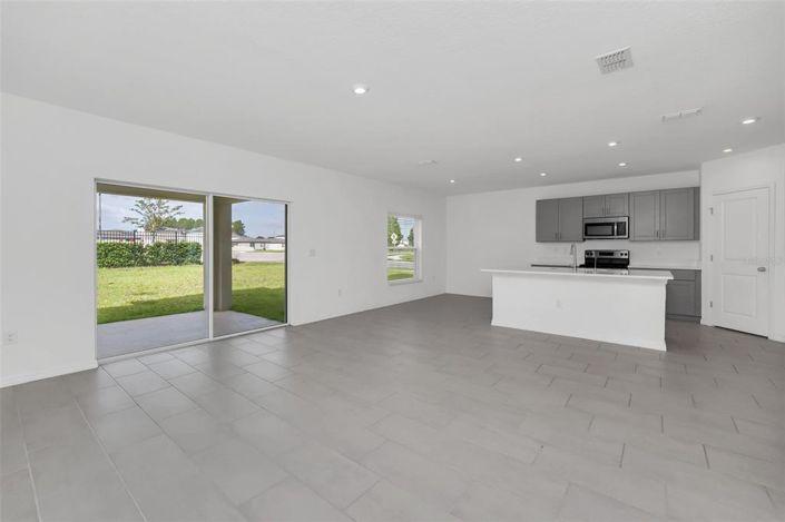 Image No.3-Propriété de 5 chambres à vendre à Davenport