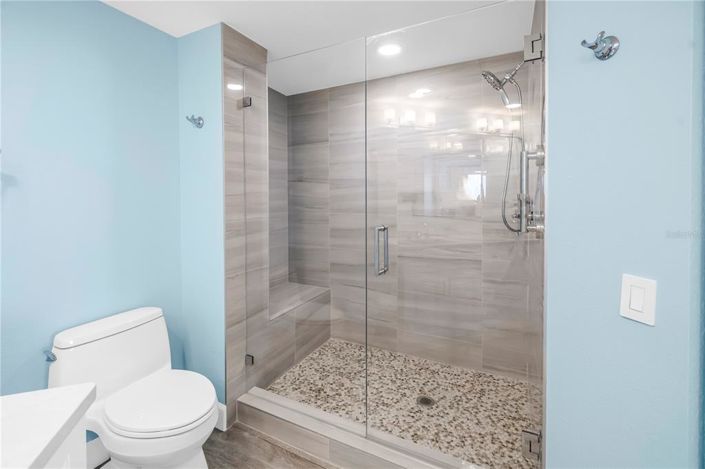 Image No.25-2 Bed Property for sale