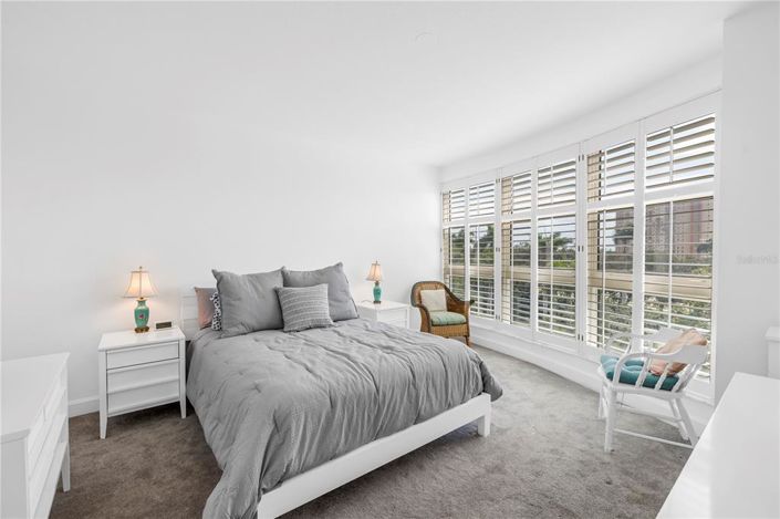 Image No.28-2 Bed Property for sale