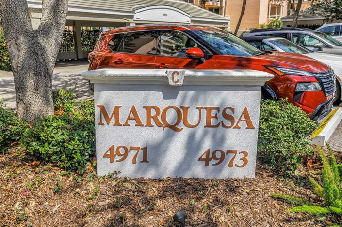 Image No.6-2 Bed Property for sale