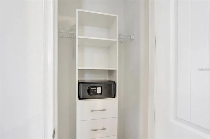 Image No.22-4 Bed Property for sale