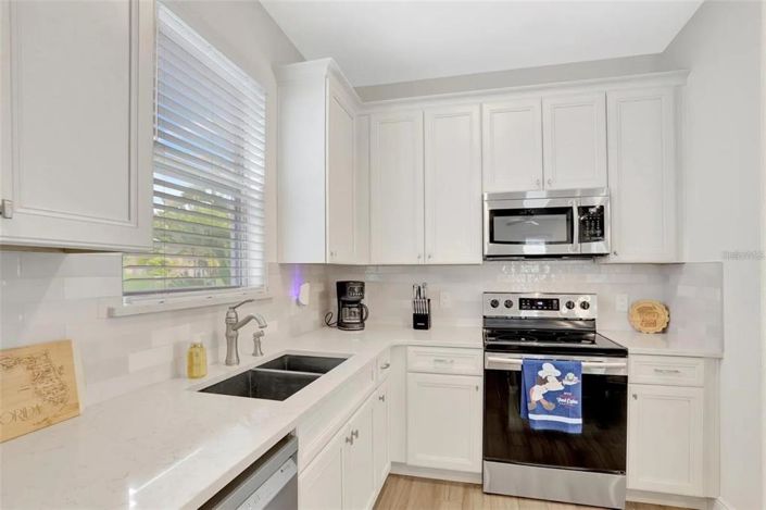 Image No.9-4 Bed Property for sale