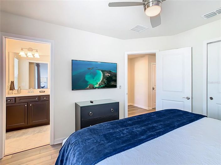 Image No.36-7 Bed Property for sale