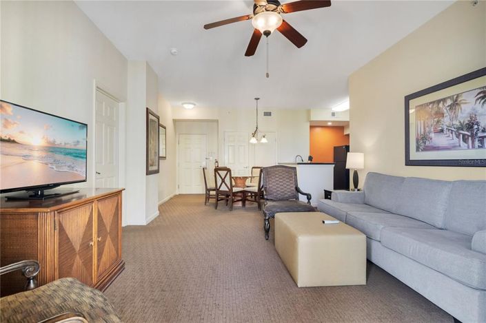 Image No.9-Propriété de 2 chambres à vendre à Orlando