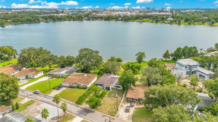 Image No.38-Propriété de 5 chambres à vendre à Orlando