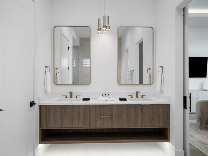 Image No.30-Propriété de 11 chambres à vendre à Reunion