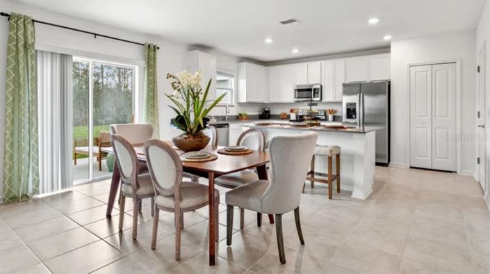 Image No.6-Propriété de 4 chambres à vendre à Davenport