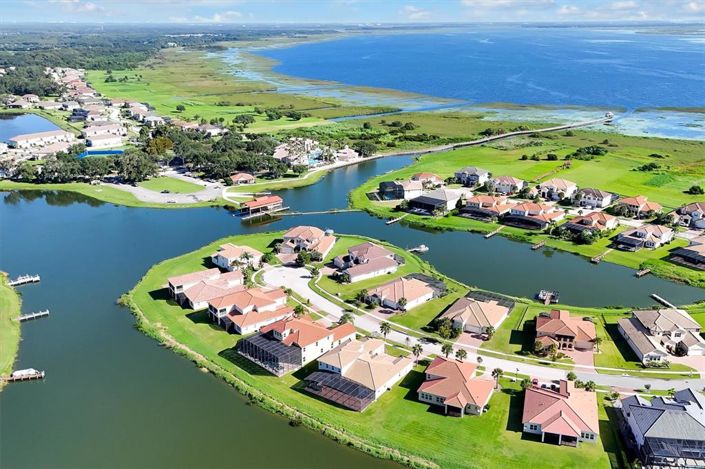 Image No.4-Propriété de 5 chambres à vendre à Kissimmee