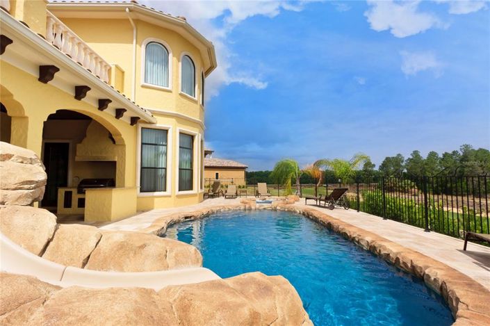 Image No.10-Propriété de 8 chambres à vendre à Reunion