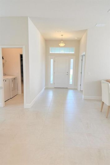 Image No.3-Propriété de 4 chambres à vendre à Davenport