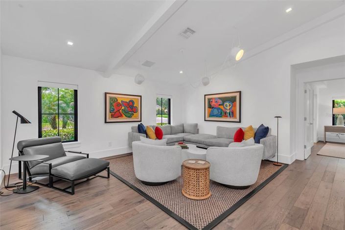 Image No.9-Propriété de 4 chambres à vendre à Orlando