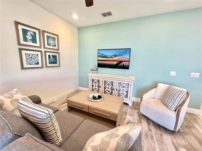 Image No.15-3 Bed Townhouse for sale