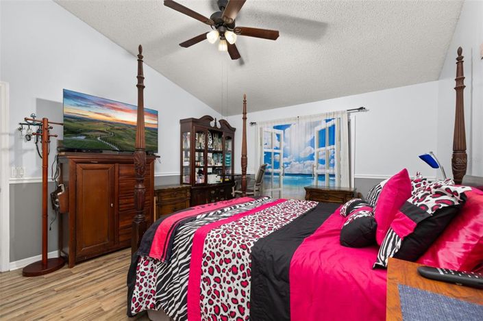 Image No.15-Propriété de 4 chambres à vendre à Davenport