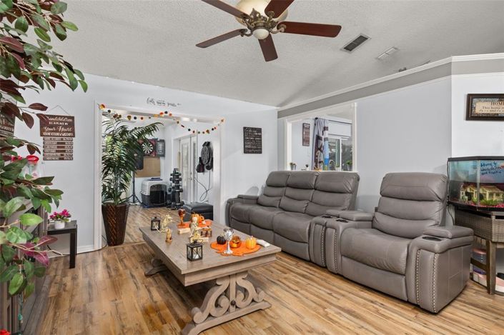 Image No.6-Propriété de 4 chambres à vendre à Davenport