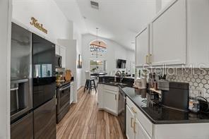 Image No.8-Propriété de 4 chambres à vendre à Kissimmee