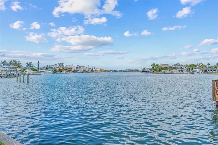 Image No.40-Maison de ville de 3 chambres à vendre à Treasure Island