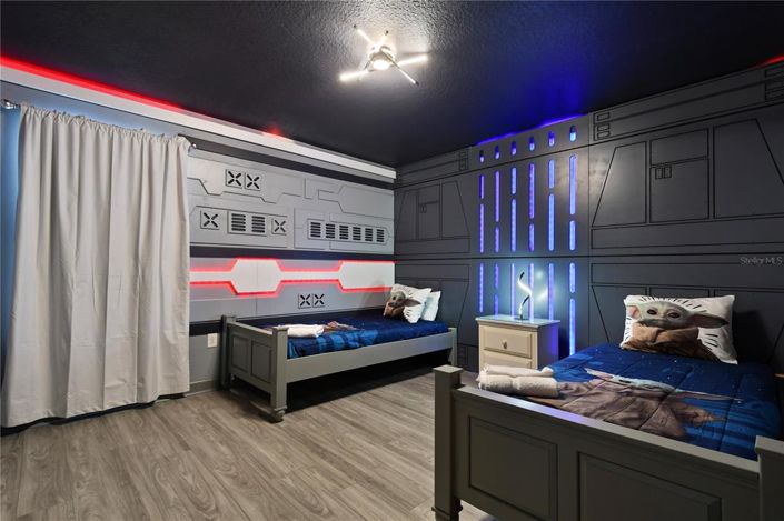 Image No.39-8 Bed Property for sale